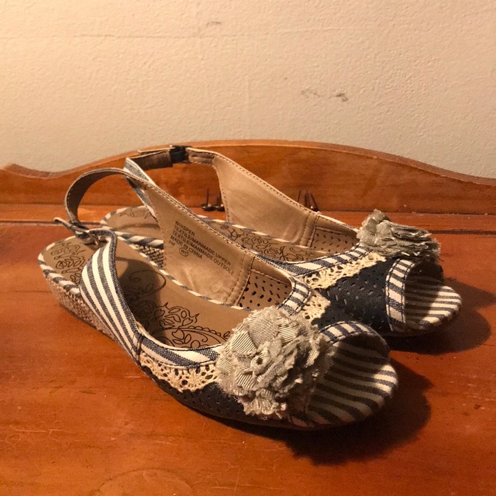 Blue & Cream Open-Toe Slingback Sandals